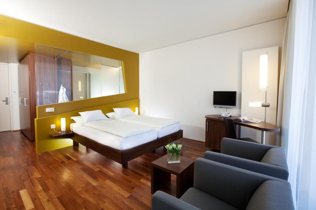 Spa Hotel Bruendl Бад Леонфелден Екстериор снимка