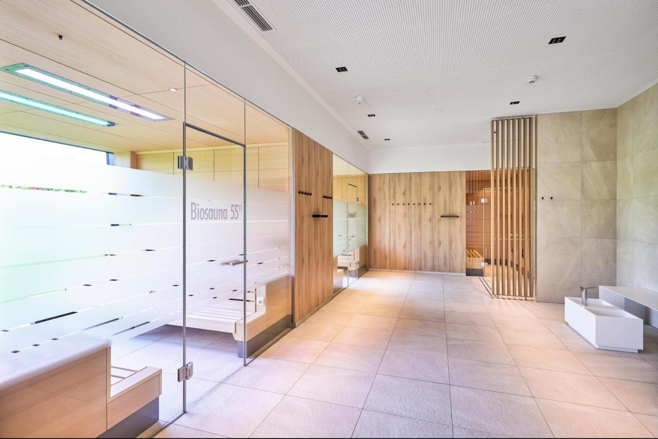 Spa Hotel Bruendl Бад Леонфелден Екстериор снимка